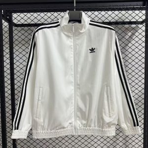 25-26 Windbreaker