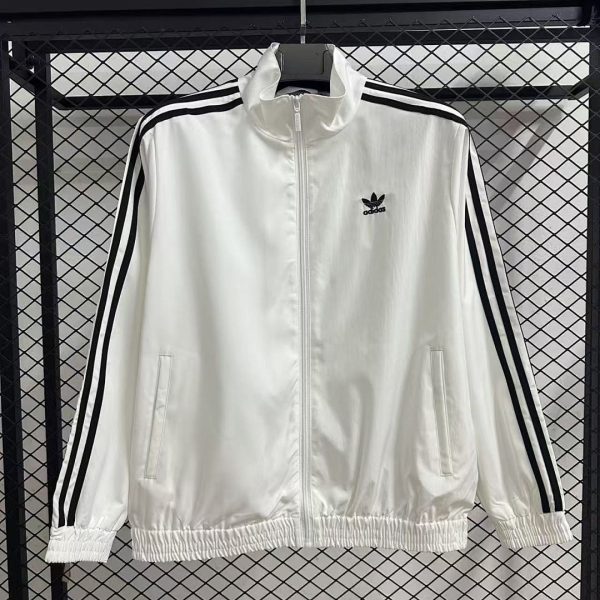 25-26 Windbreaker