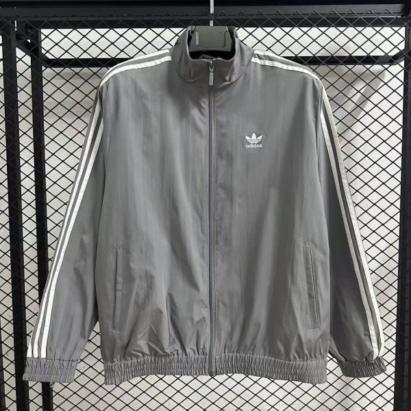 25-26 Windbreaker
