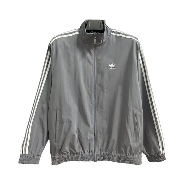 3222-white 25-26 Windbreaker